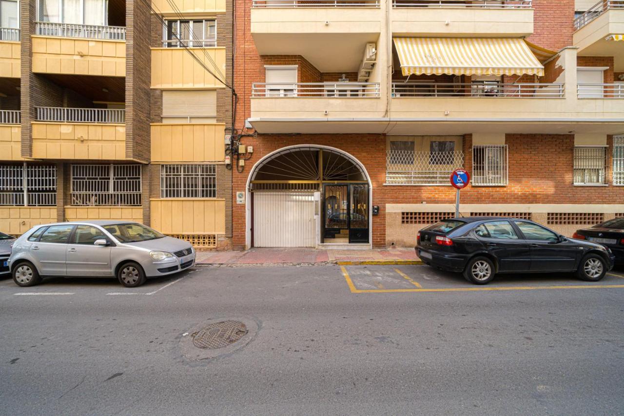 Casa Terra: Apartment 50 Meters From The Beach Торевьиа Экстерьер фото